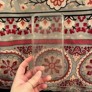iPhone XS Max clear speck case